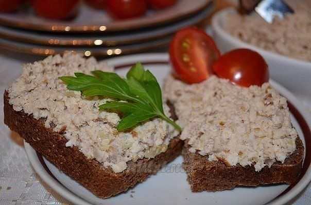 Праздничная закуска на крекерах – подборка самых вкусных рецептов с фото