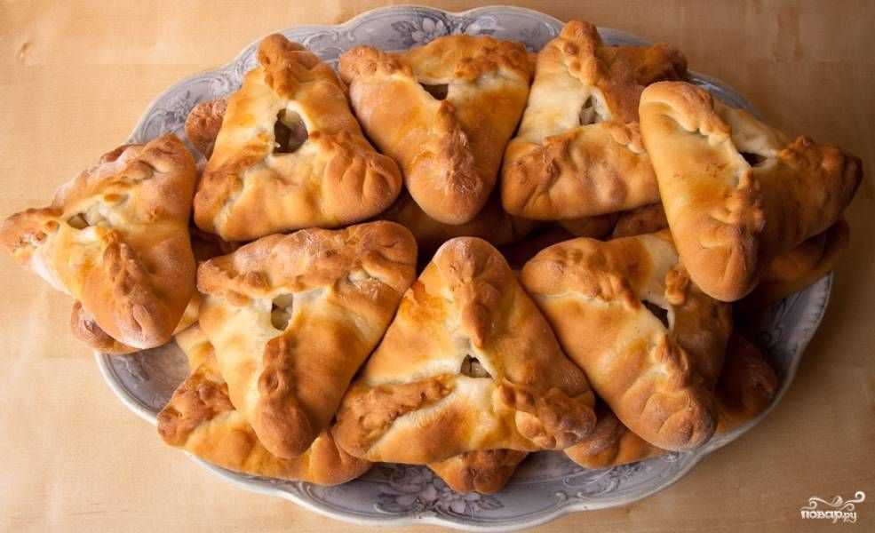 Кыстыбый - татарские лепёшки с пшёнкой и картофелем