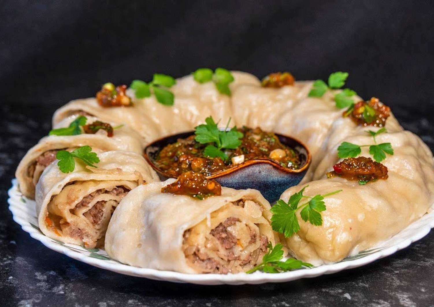 Хану блюдо. Урама Ханум. Оромо манты. Узбекский Ханум и манты. Национальная кухня (Ханум) узбекский.