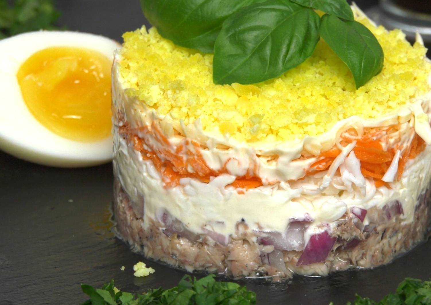 Салат с рыбными консервами классический рецепт пошаговый с фото