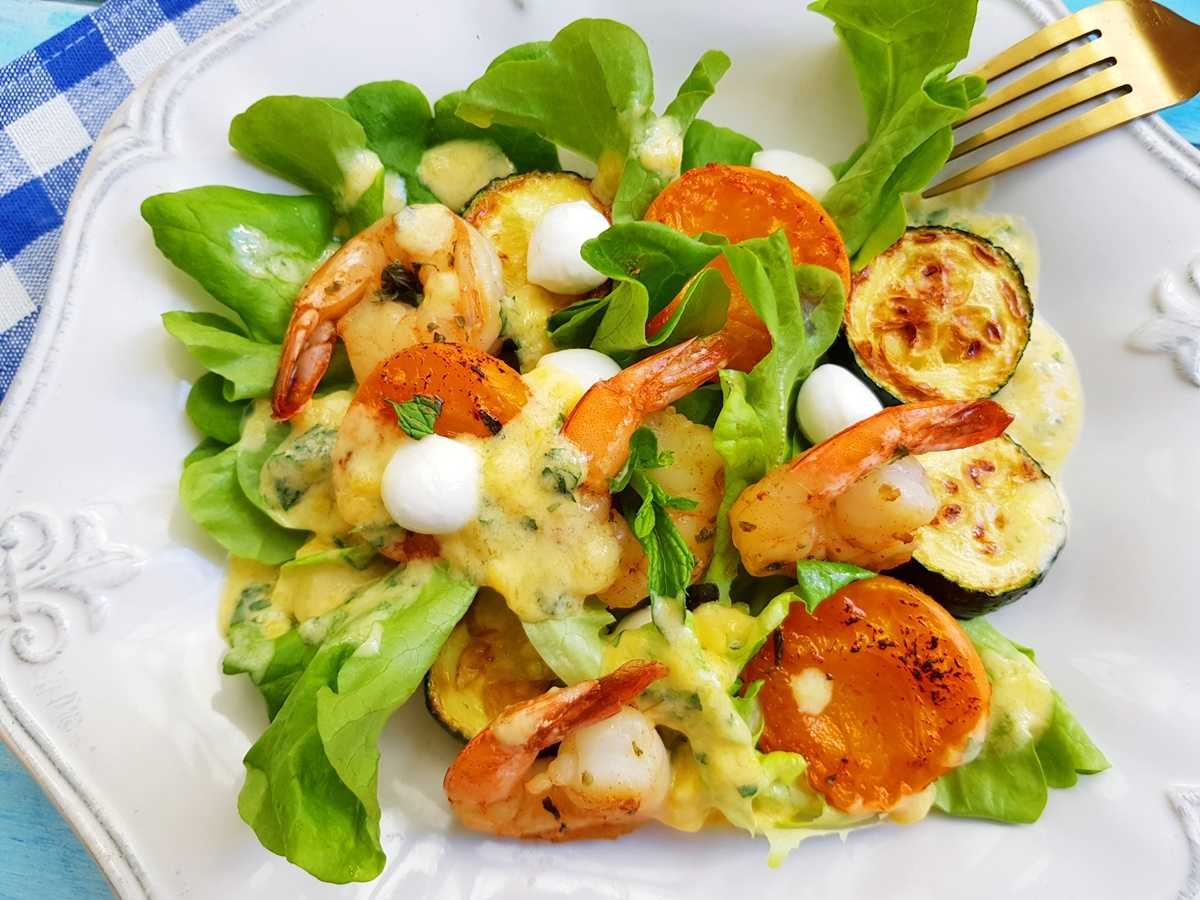 Салат с рукколой и креветками - 5 вкусный рецептов
