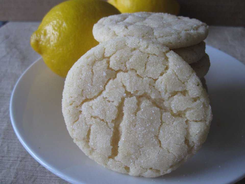 Простое и вкусное печенье на кефире в духовке