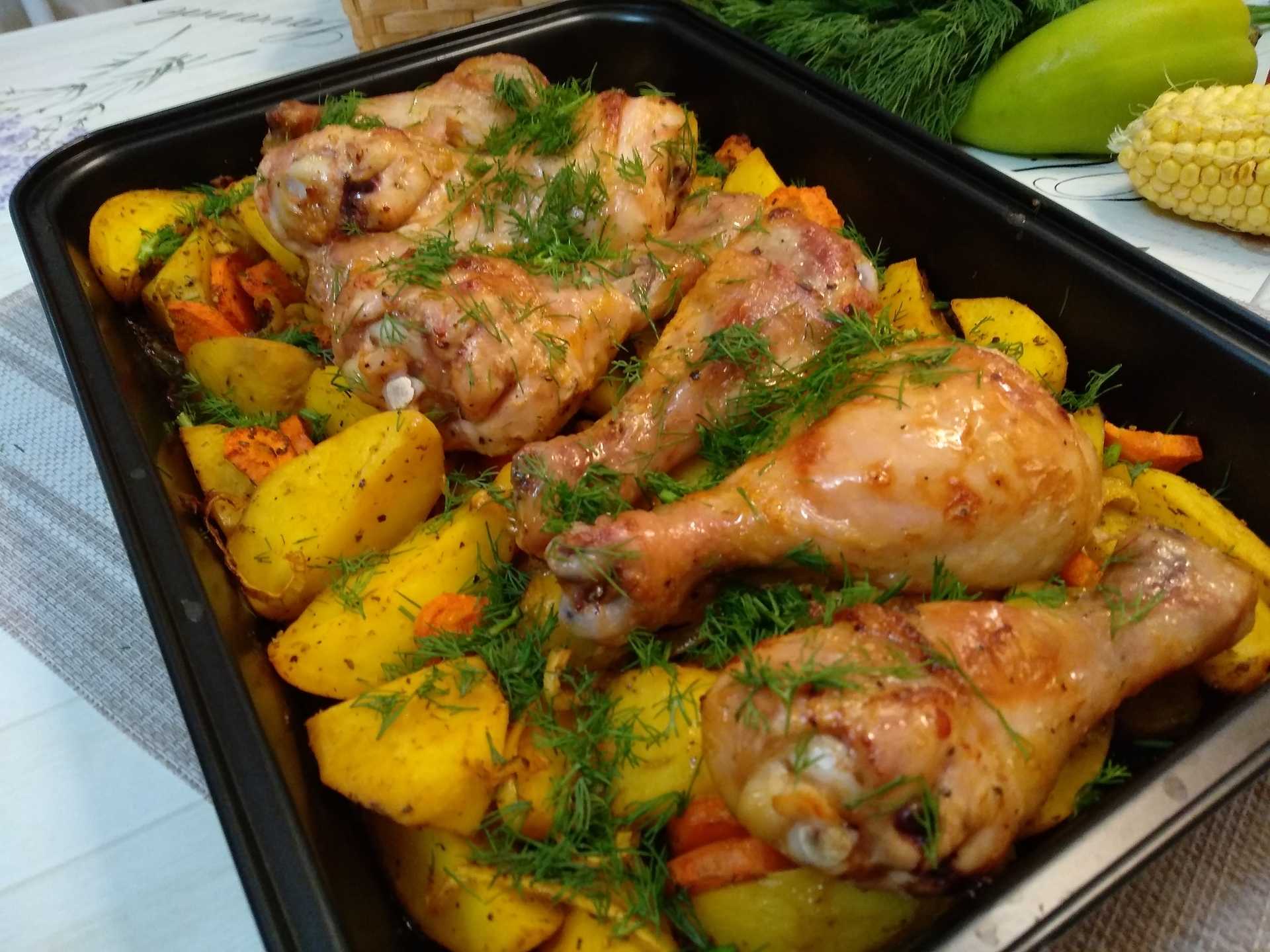Курица с картошкой в духовке в рукаве — 6  самых вкусных рецептов