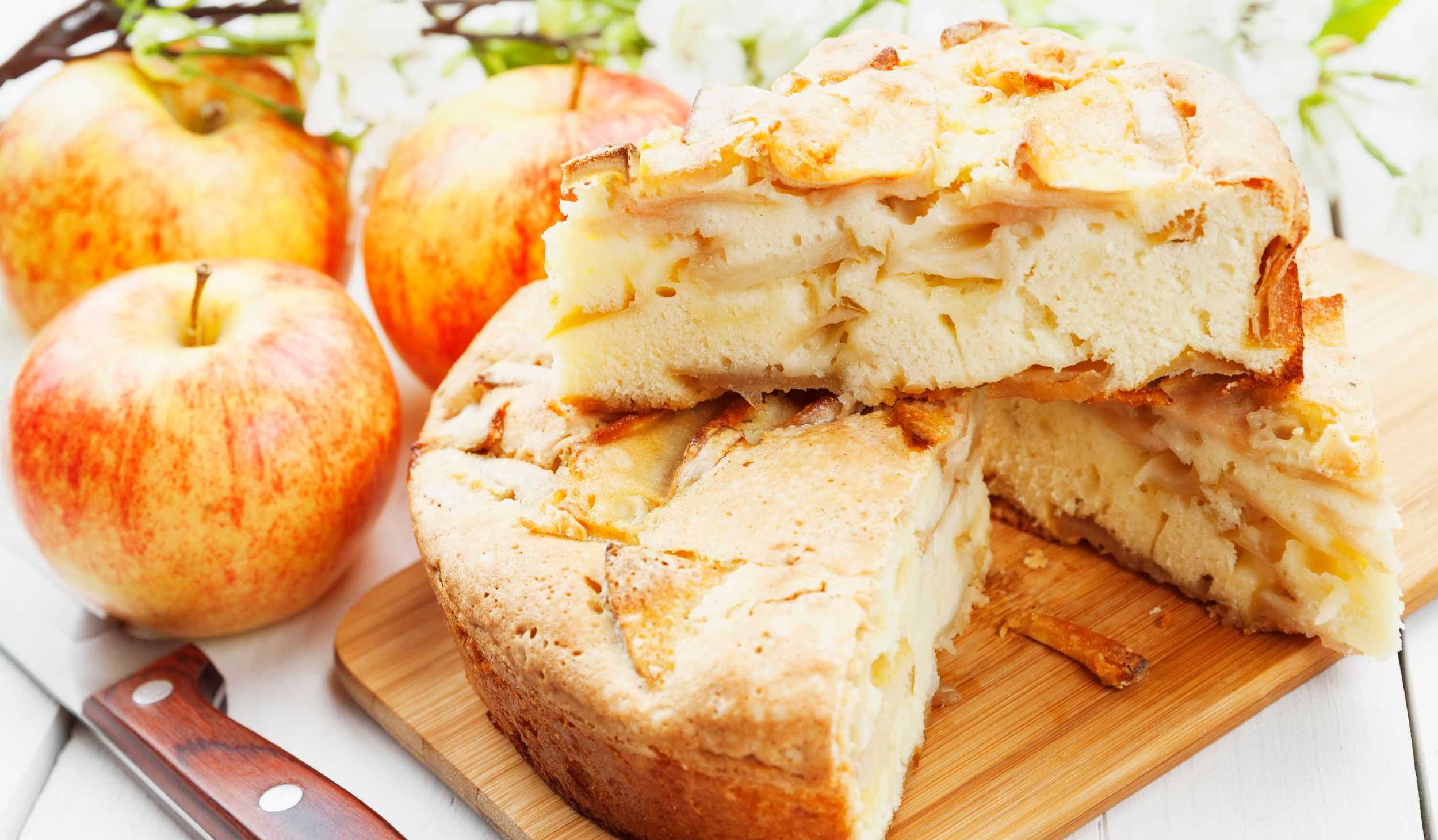 Яблочный пирог ?  со сметанной заливкой — 6 рецептов