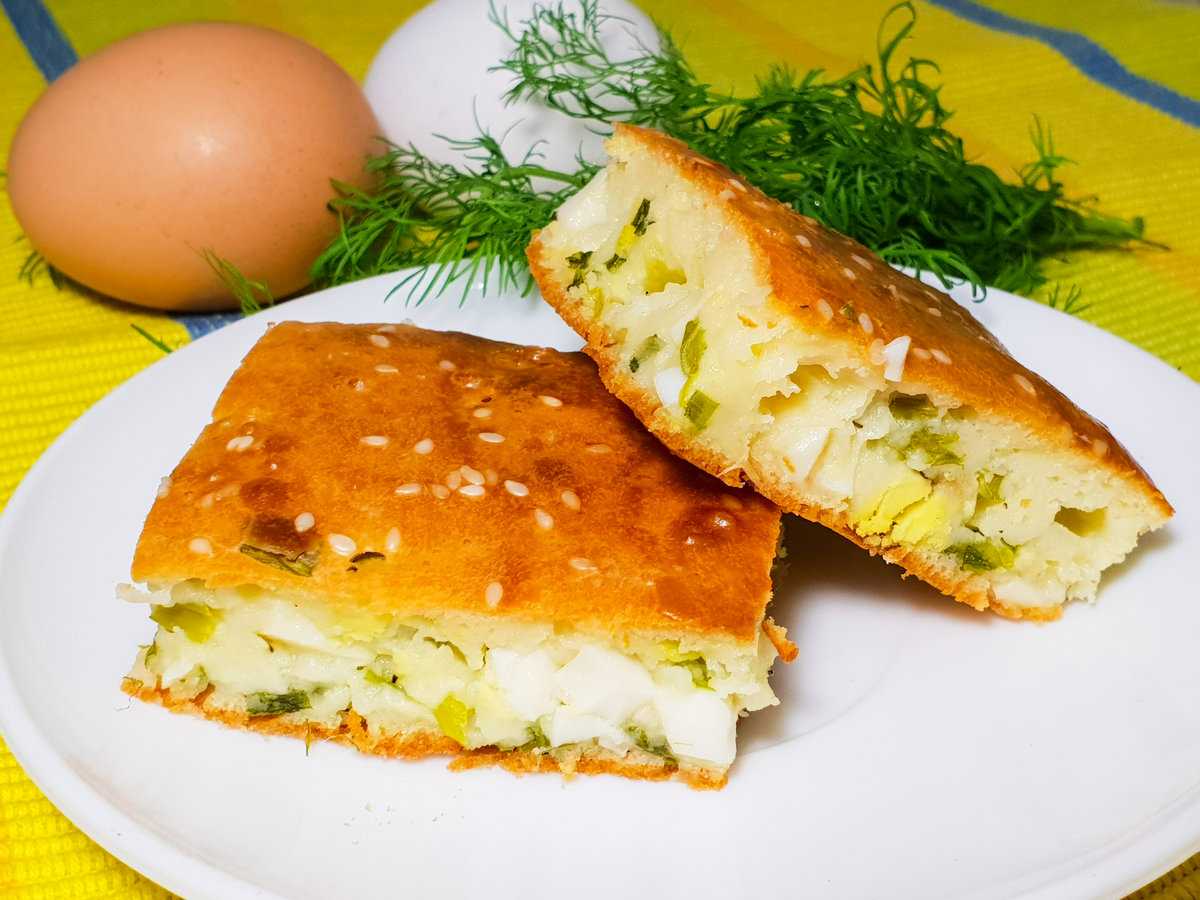 Пирог из жидкого теста на кефире с капустой и яйцом рецепт в духовке с фото