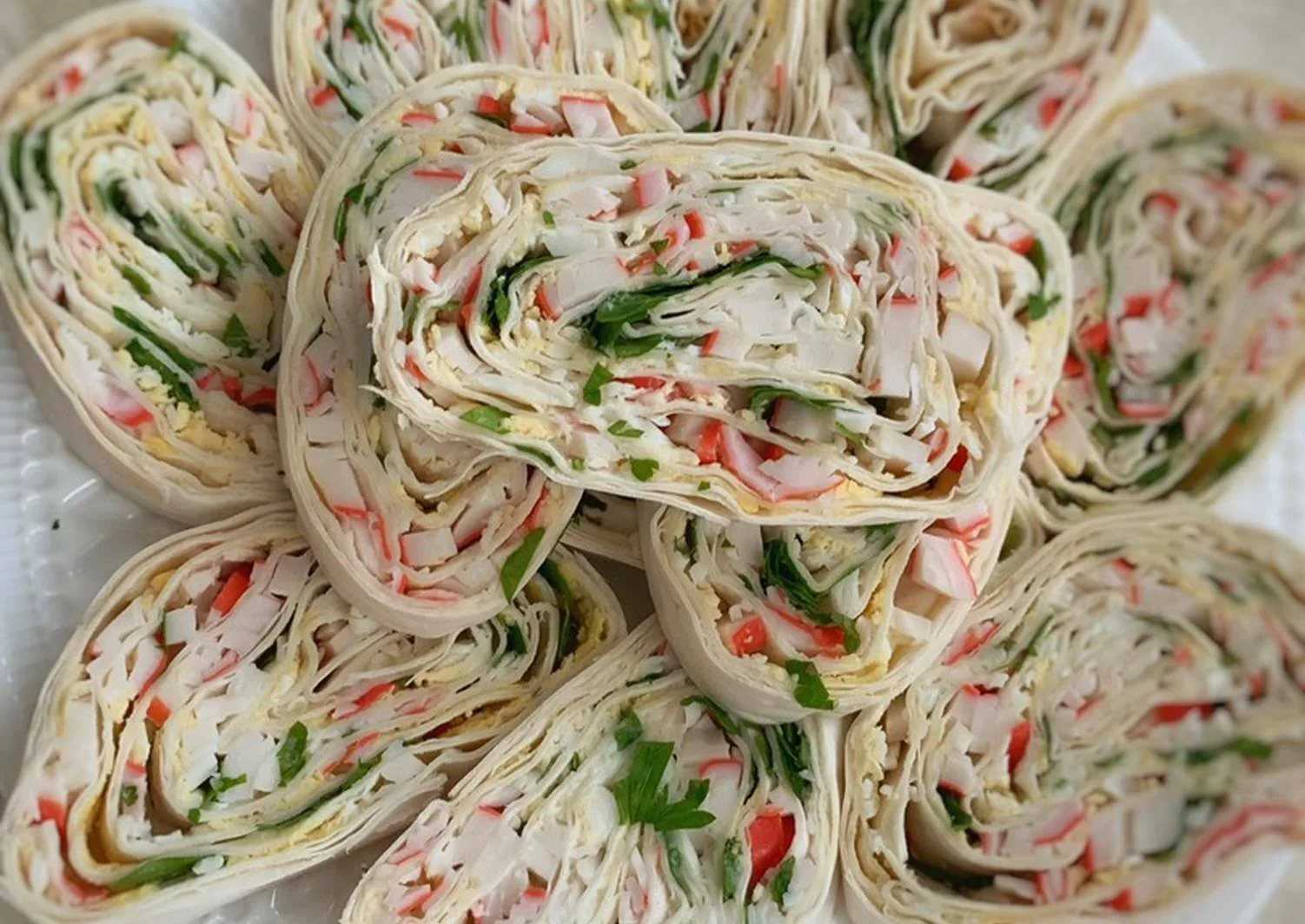 Вкусные салаты с крабовыми палочками: 15 новых и простых рецептов