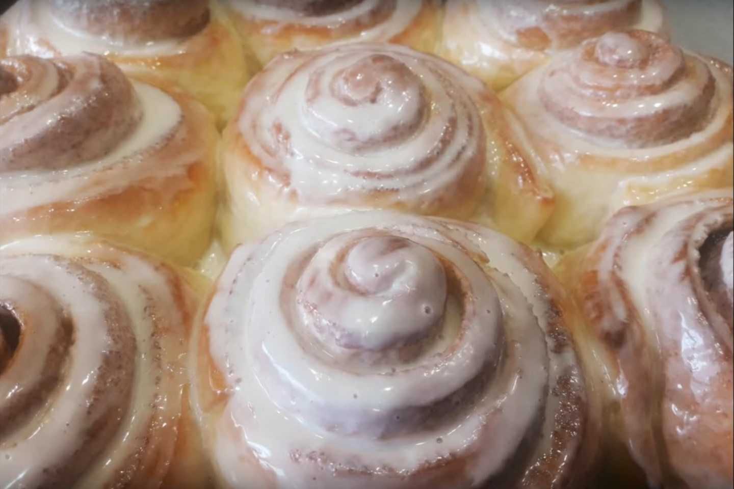 Булочки синнабон (cinnabon) — лучший рецепт в домашних условиях
