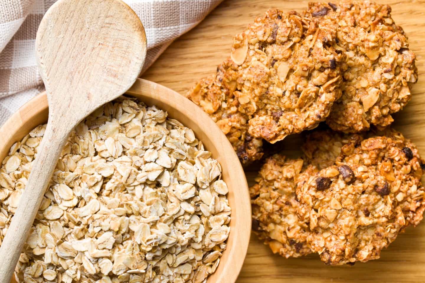 Овсяное печенье: 10 рецептов настоящего полезного лакомства