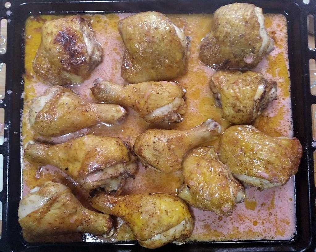 Картофель запеченный в духовке с окорочками. куриные окорочка с картошкой в духовке – рецепт с фото пошагово.