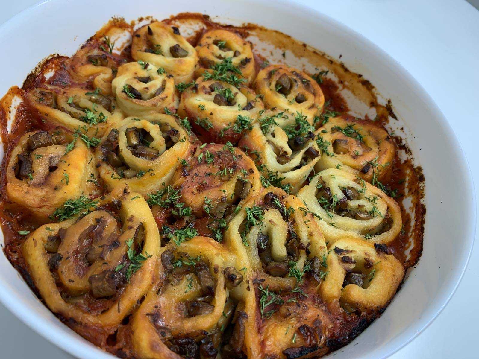 Рулет с яйцом