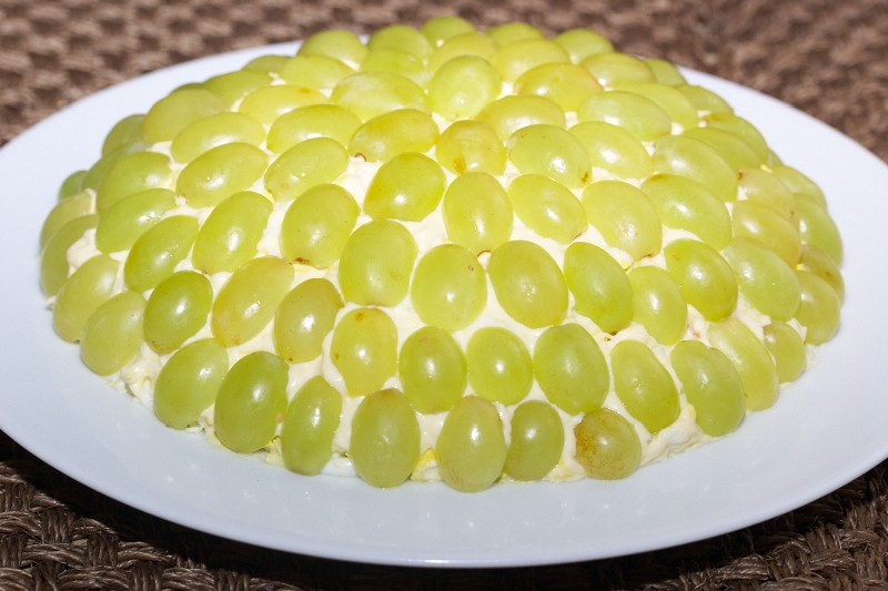 Салат тиффани с виноградом и грецкими орехами – вершина изысканности и тонкого вкуса