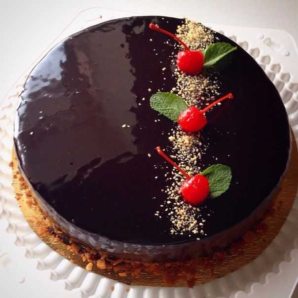 Как сделать шоколадные подтеки на торте — 3 рецепта глазури и 25 примеров украшения торта
